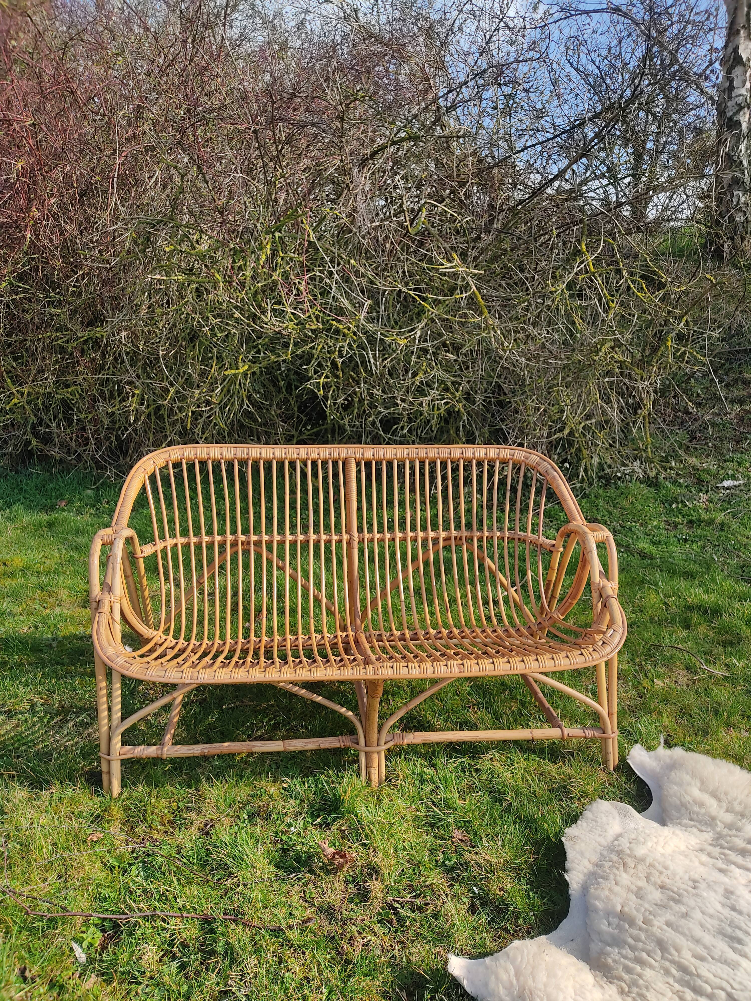 Vintage rattan bench