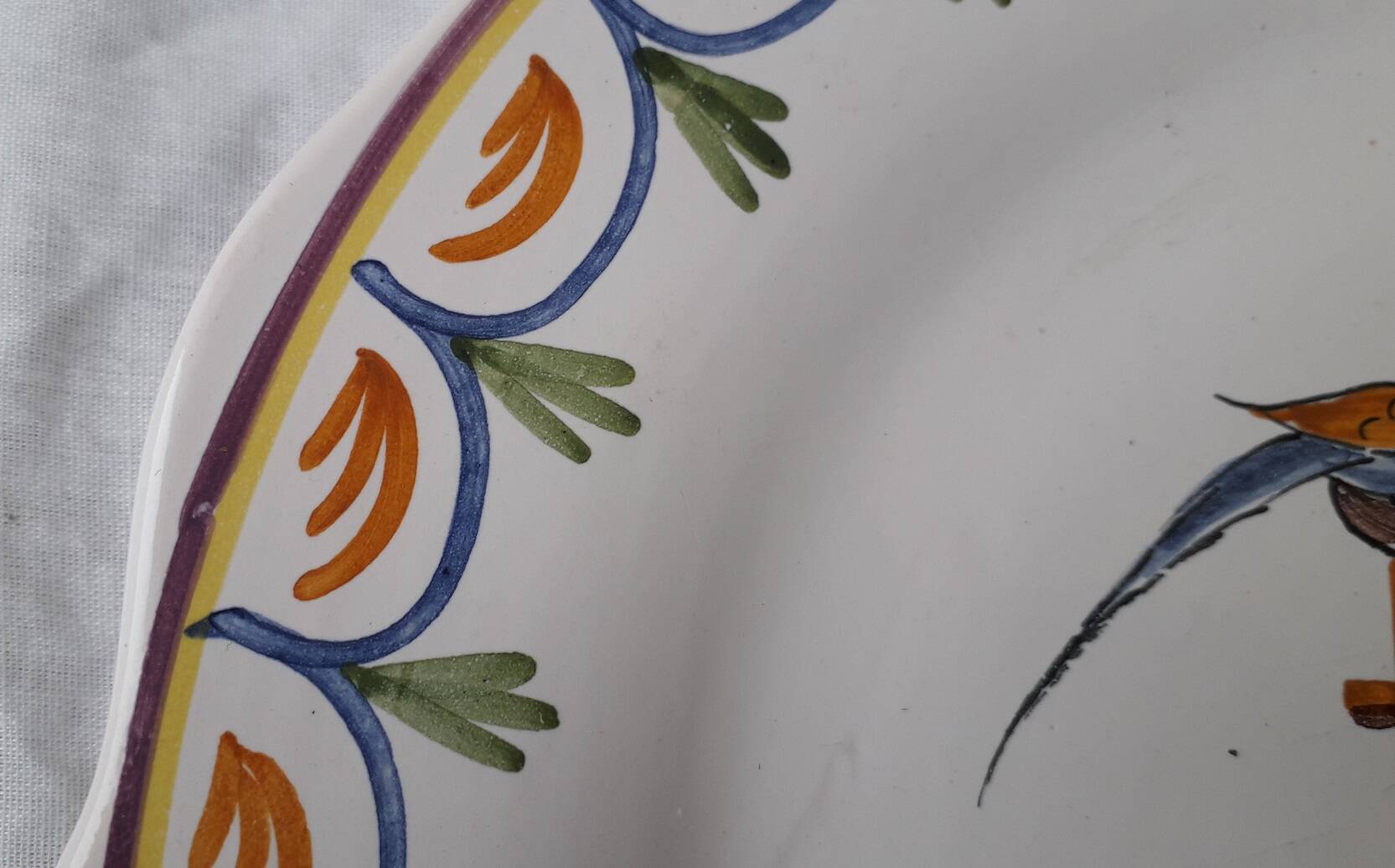 Decorative earthenware plate