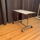 Table mobile d’appoint années 1970
