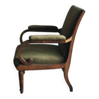 Biedermeier armchair in olive green fabric and carved wood, period 1890-1919.