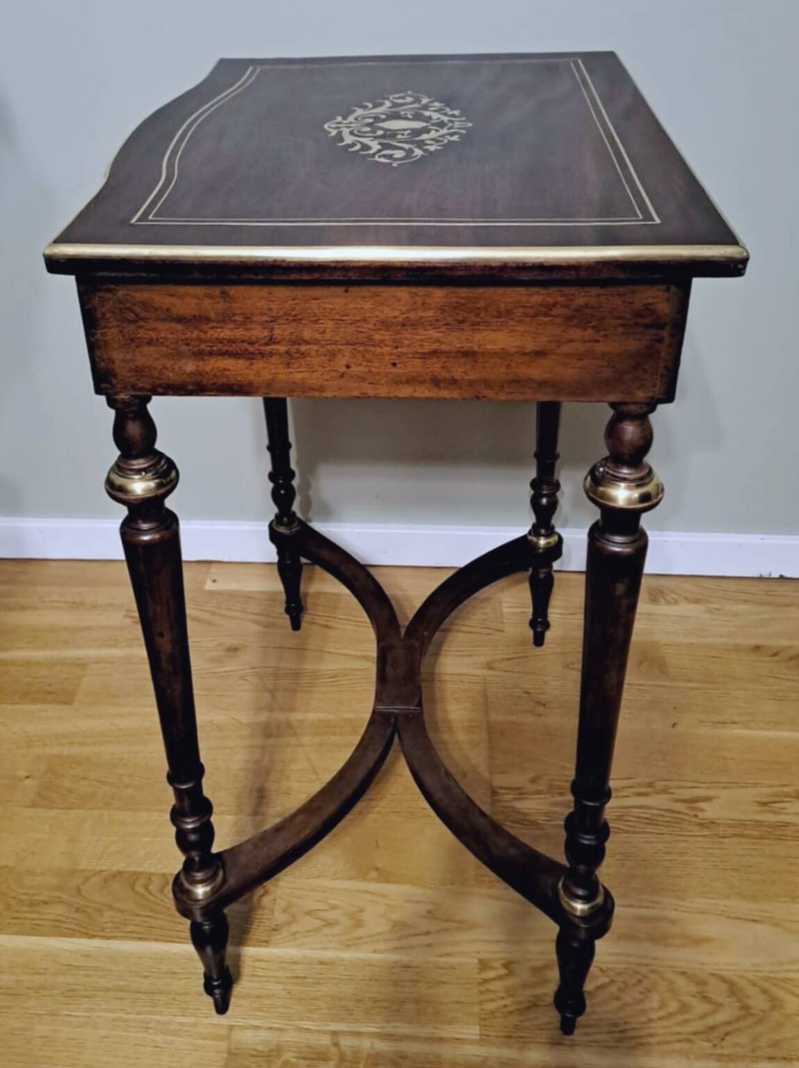 Napoleon III dressing table
