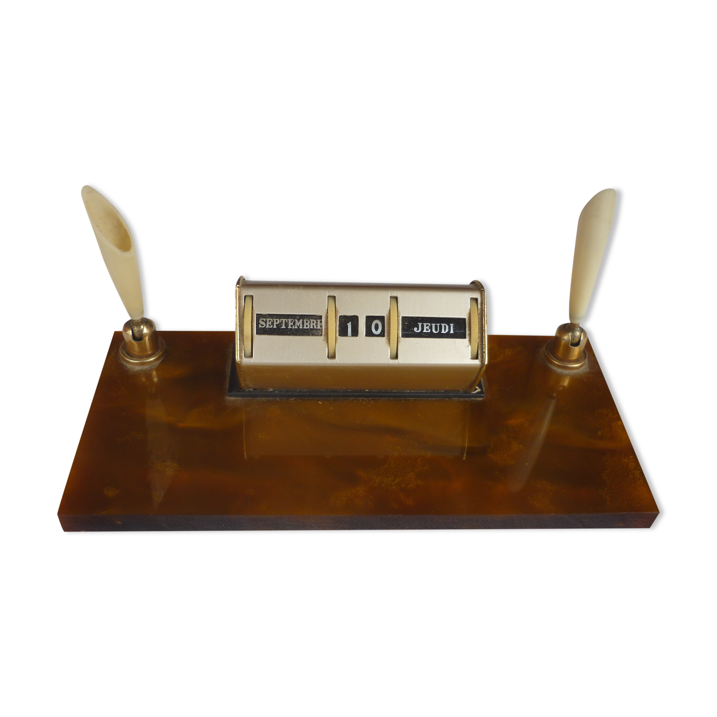Perpetual metal and plastic calendar