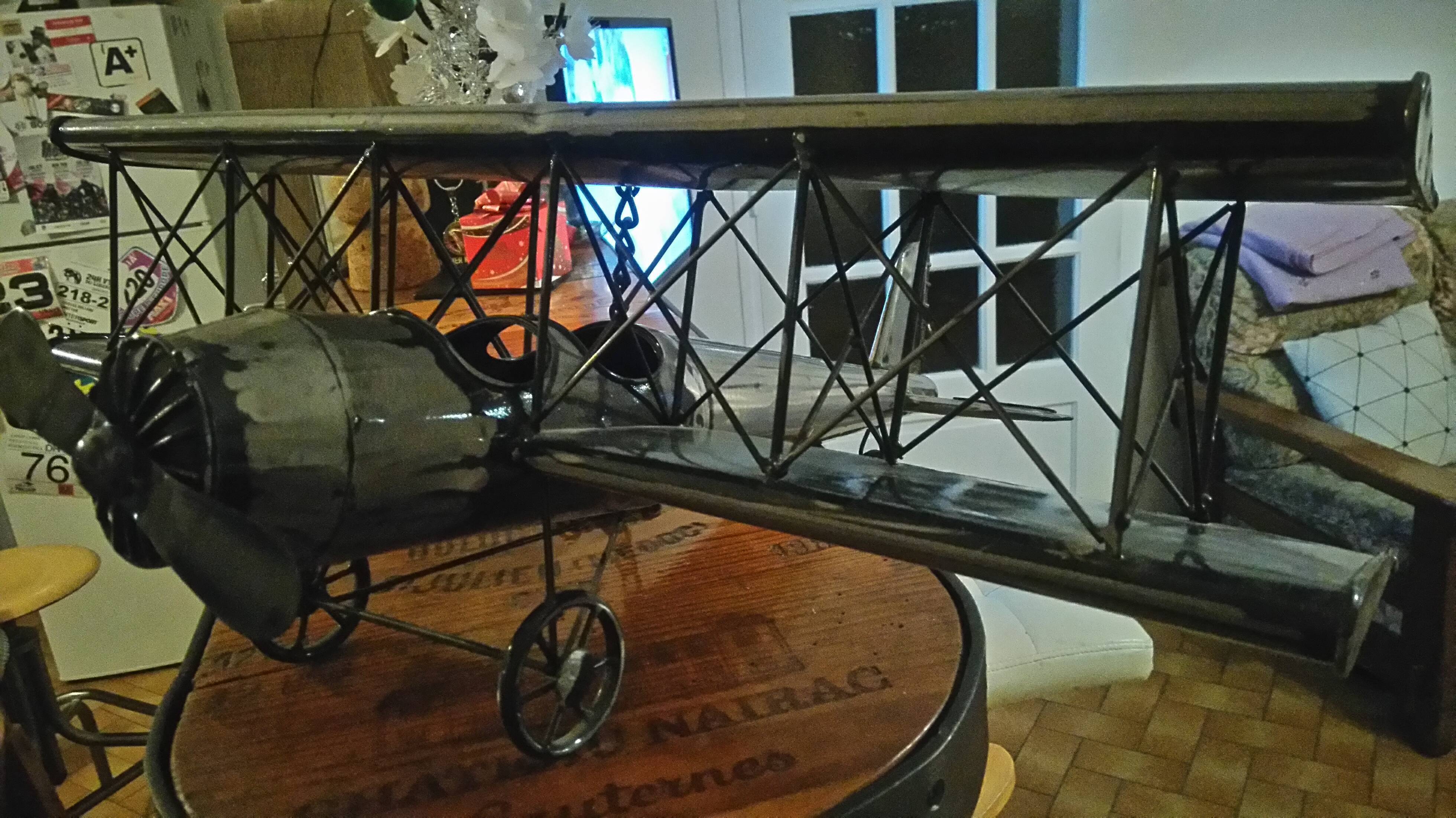 Biplane metal plane