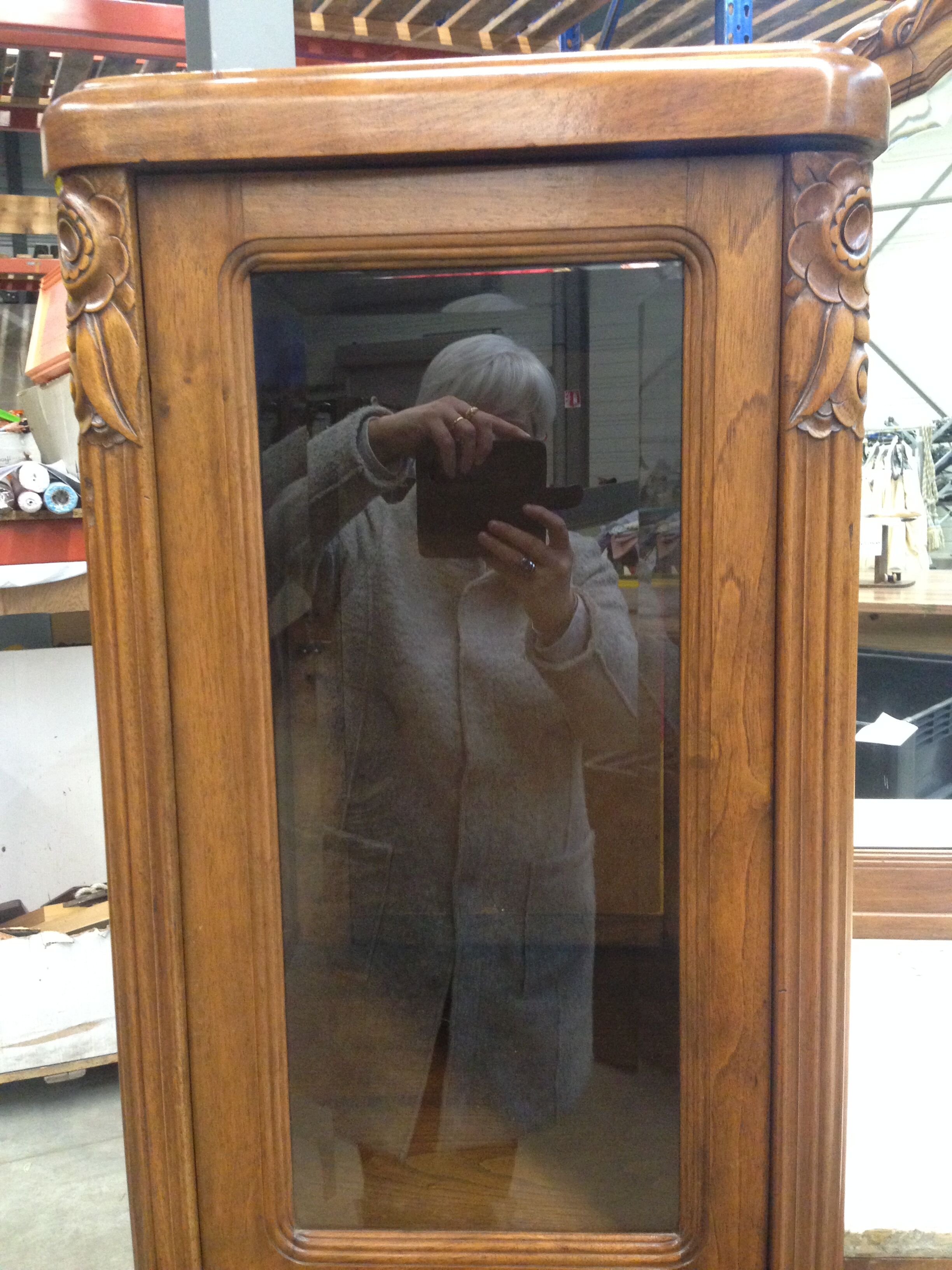 Art deco dressing table