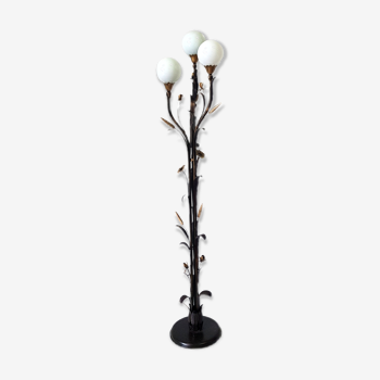 Italian design flower floor lamp with opaline shades, 1980s