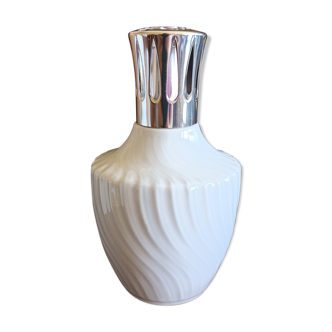 Berger lamp in white porcelain Pillivuyt