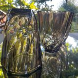 Trio de petits vases torsadés en verre fumé années 70