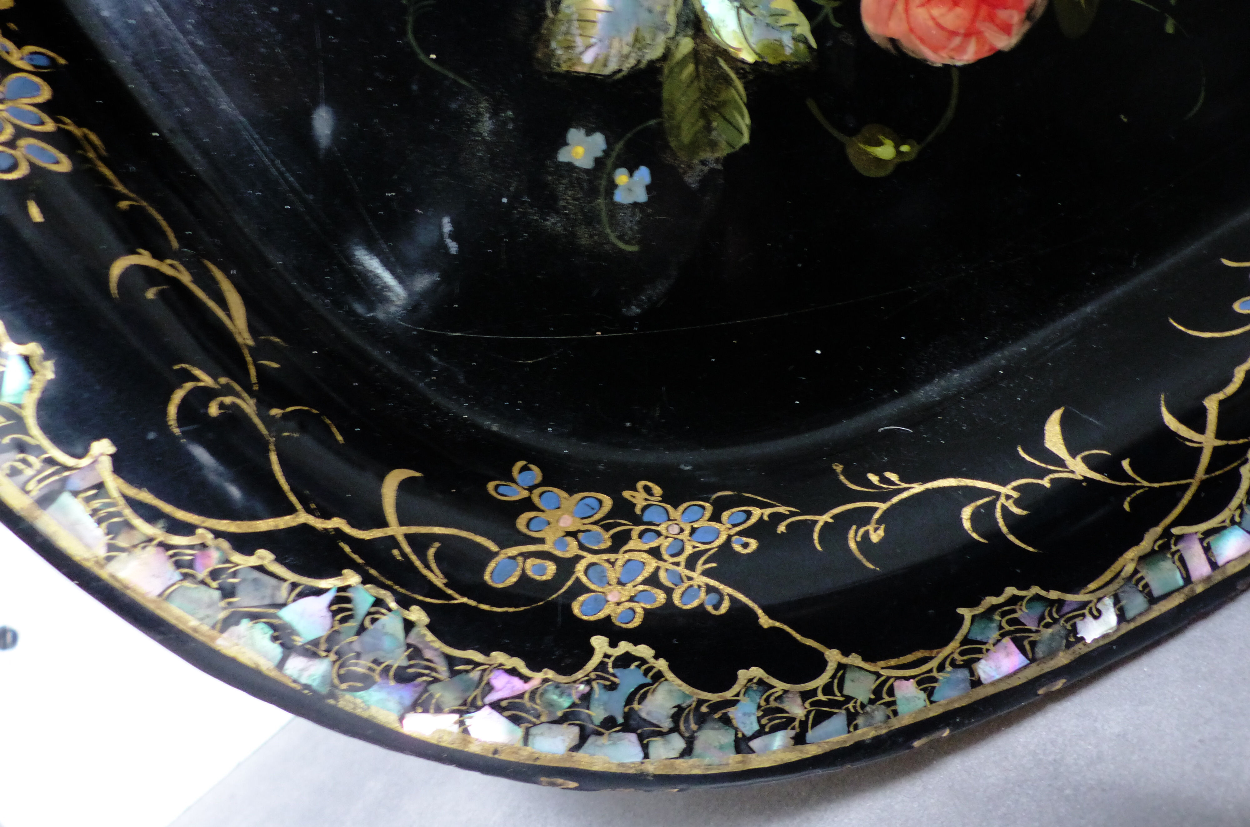 Old Napoleon III pink and mother-of-pearl inlaid tray
