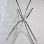 Table basse pieds araignée chromés et verre années 1970 Italie