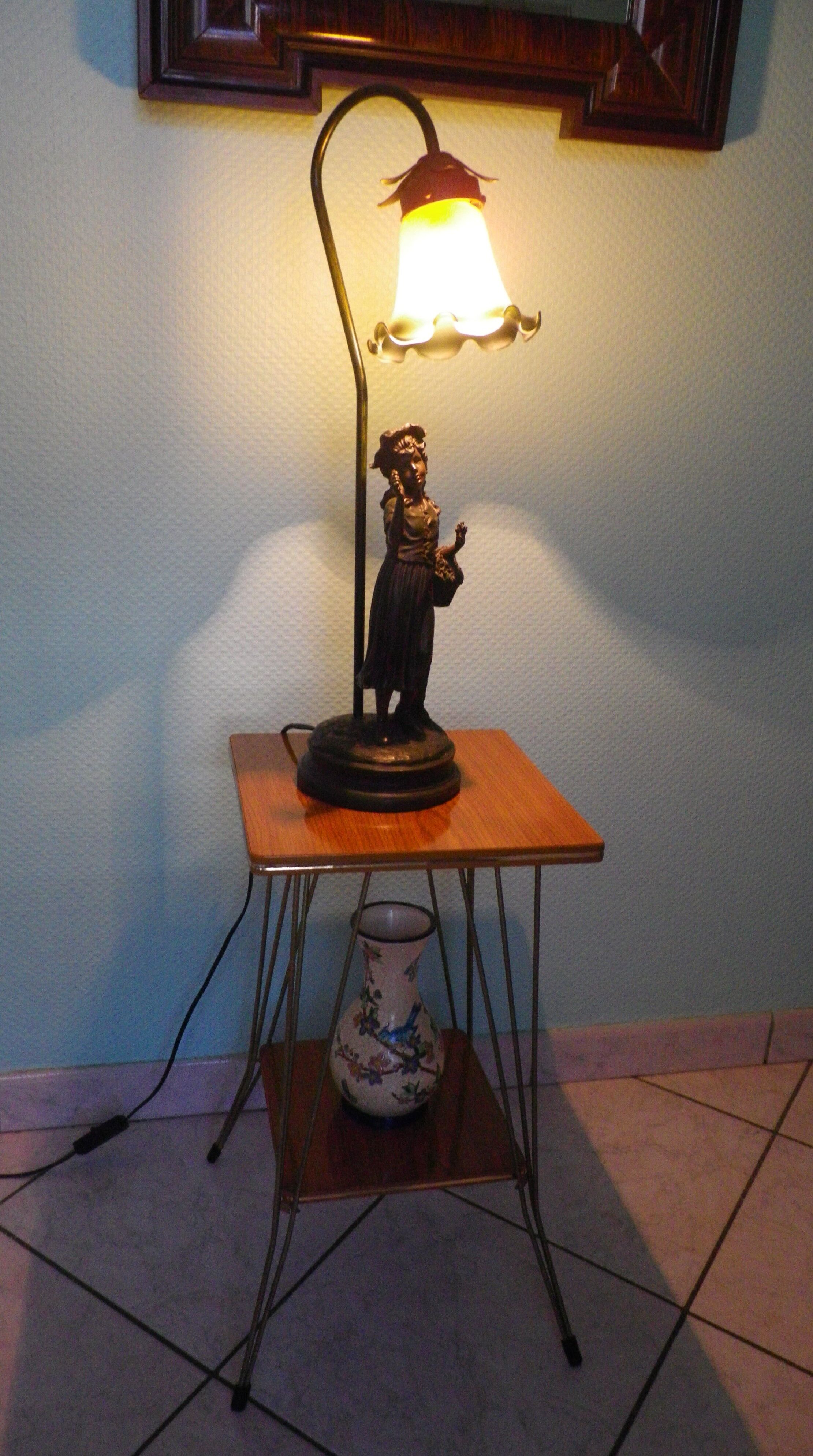 Formica side shelf, 2 shelves, gold metal - 60s