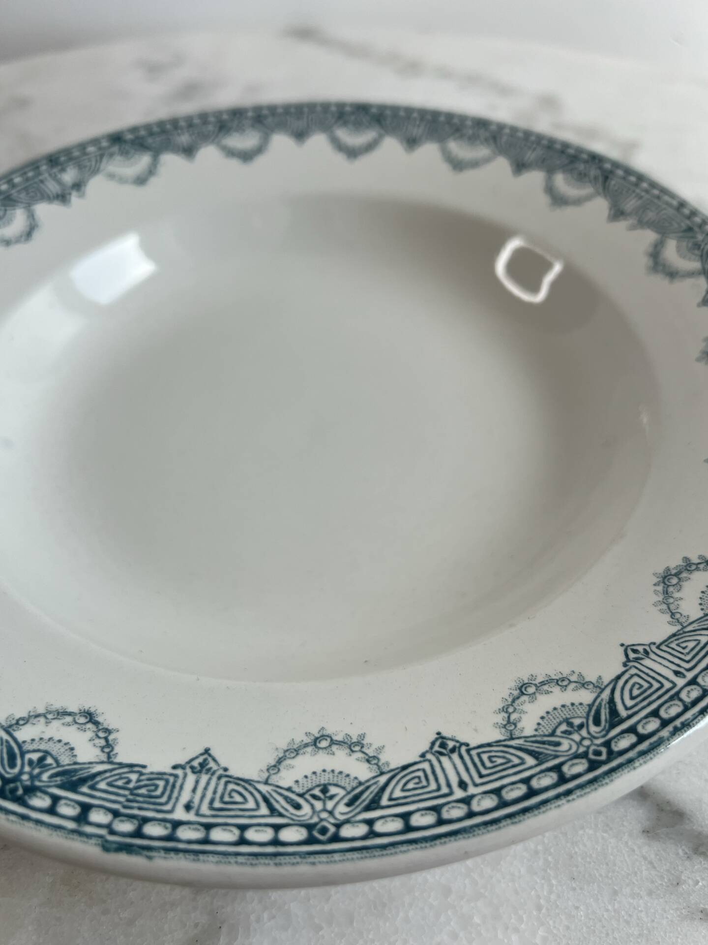 Assiette creuse en terre de fer LG Récamier