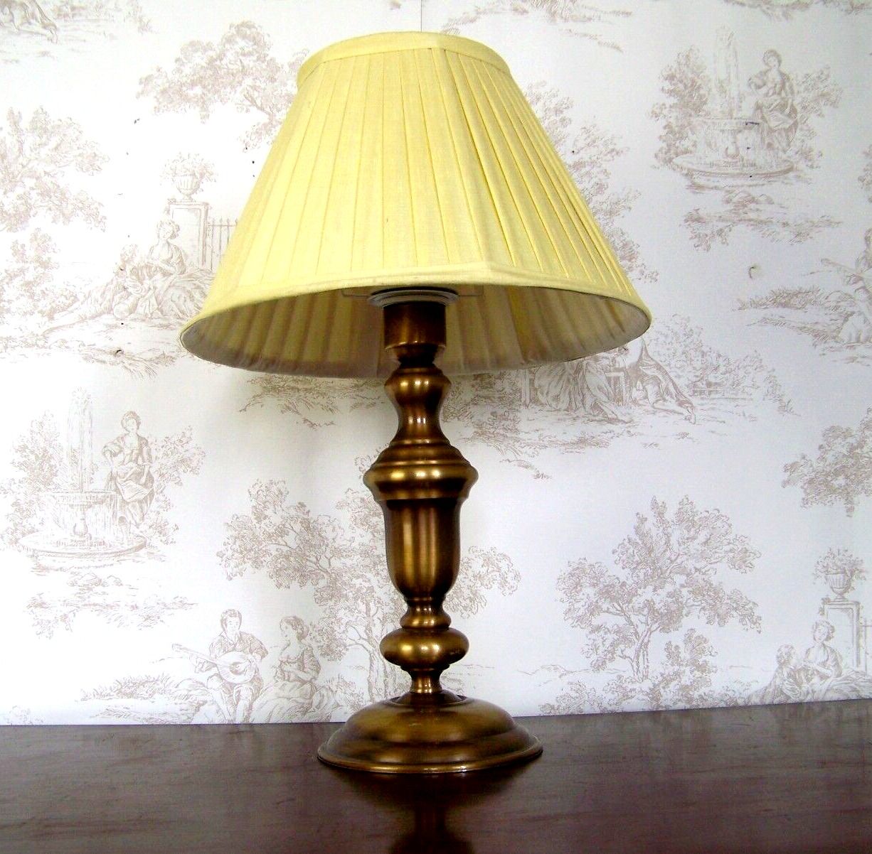 Vintage Brass Table Lamp with Round Base and Cream Pleated Shade 4352