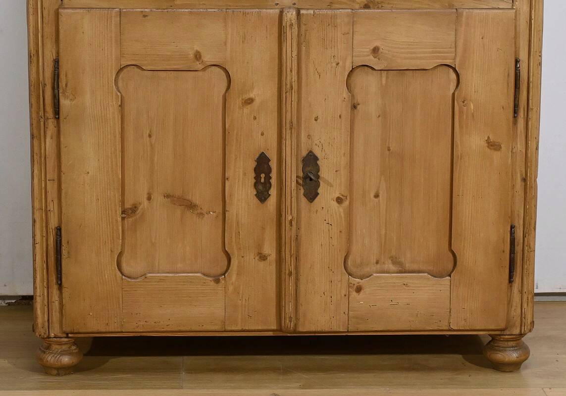 Pine Sideboard – Early 20th Century