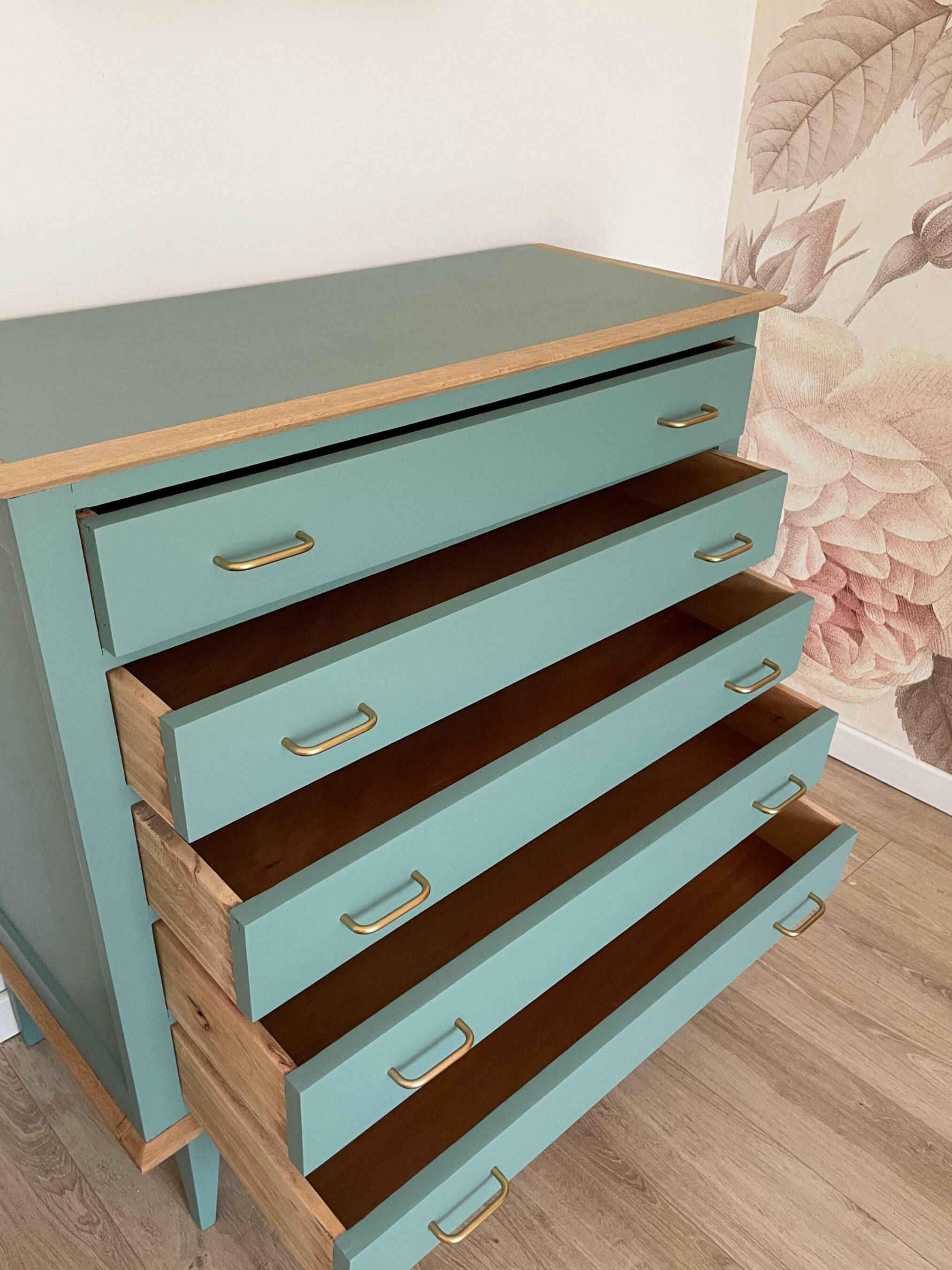 Vintage dresser, celadon green