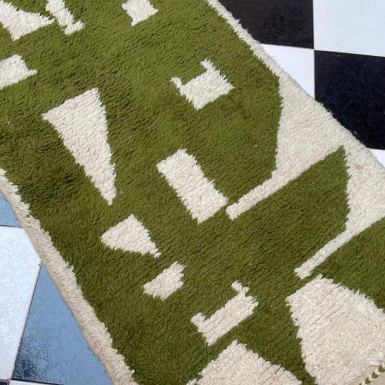 Handmade pure wool traditional green rug 140 x 260 cm