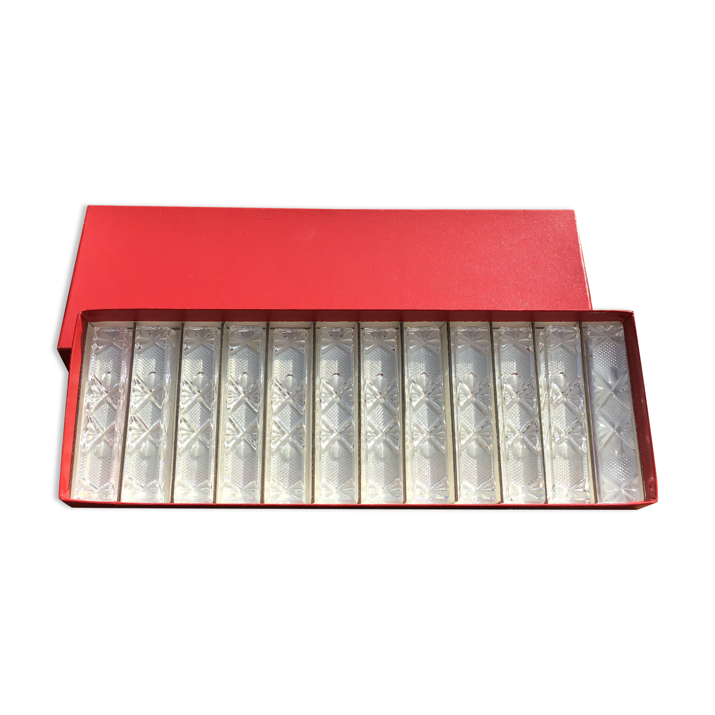 Crystal knife holder