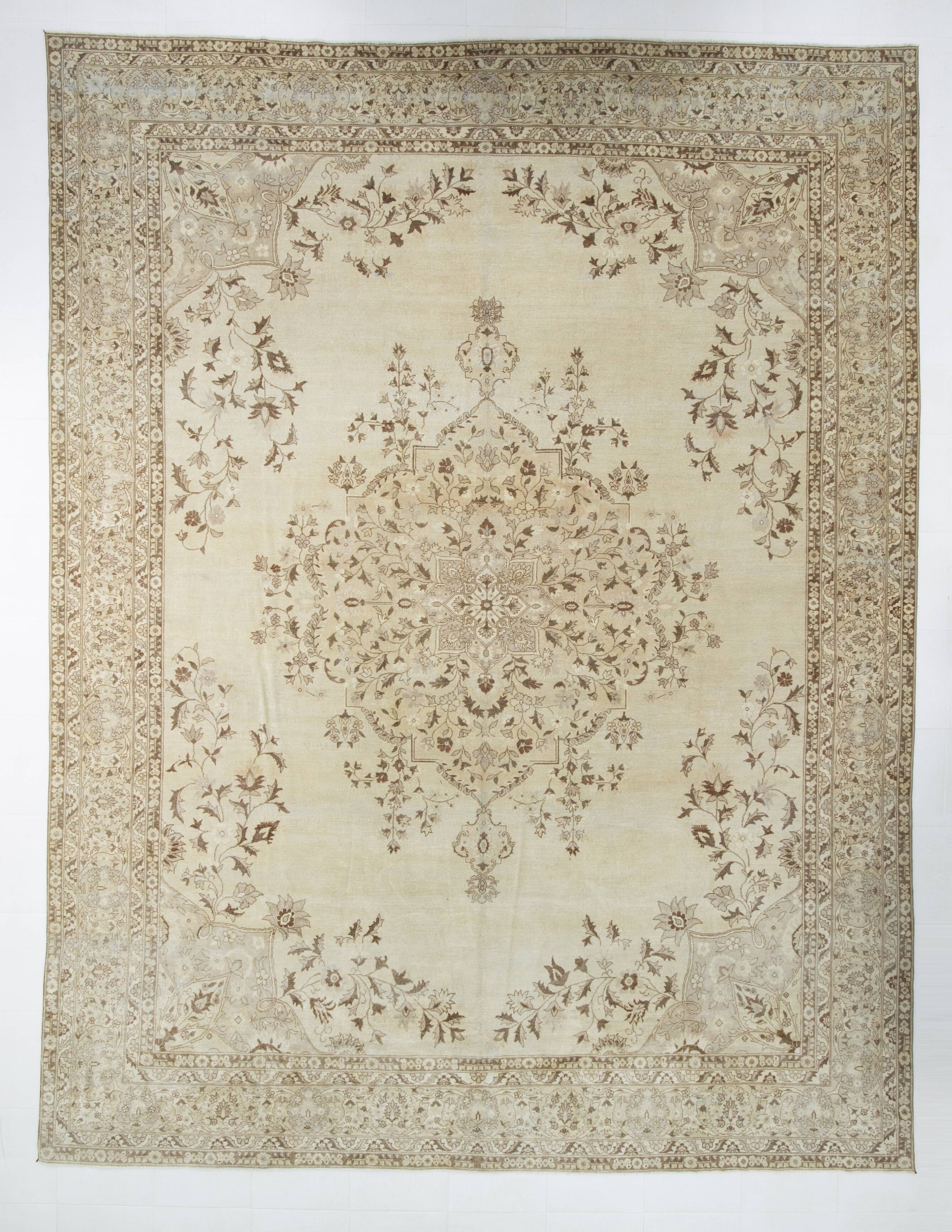 Tapis Vintage Beige Clair Motif Médaillon Floral Élégant, 354x458 Cm