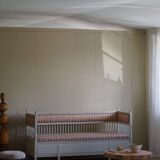 Antique Gustavian canapé / bench from the early 19th century, by a Swedish cabinetmaker.