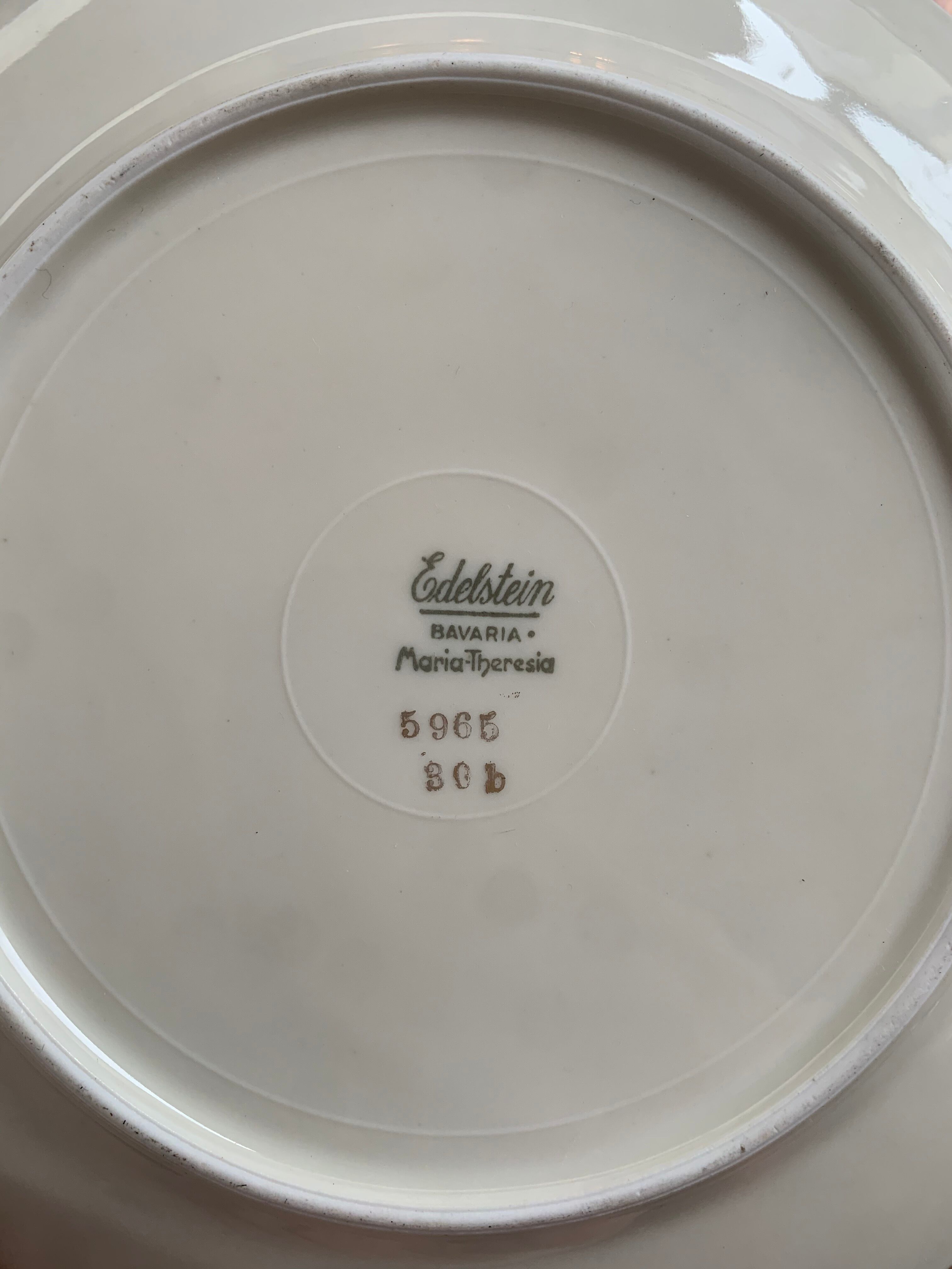Lot 17 porcelain plates gold edge