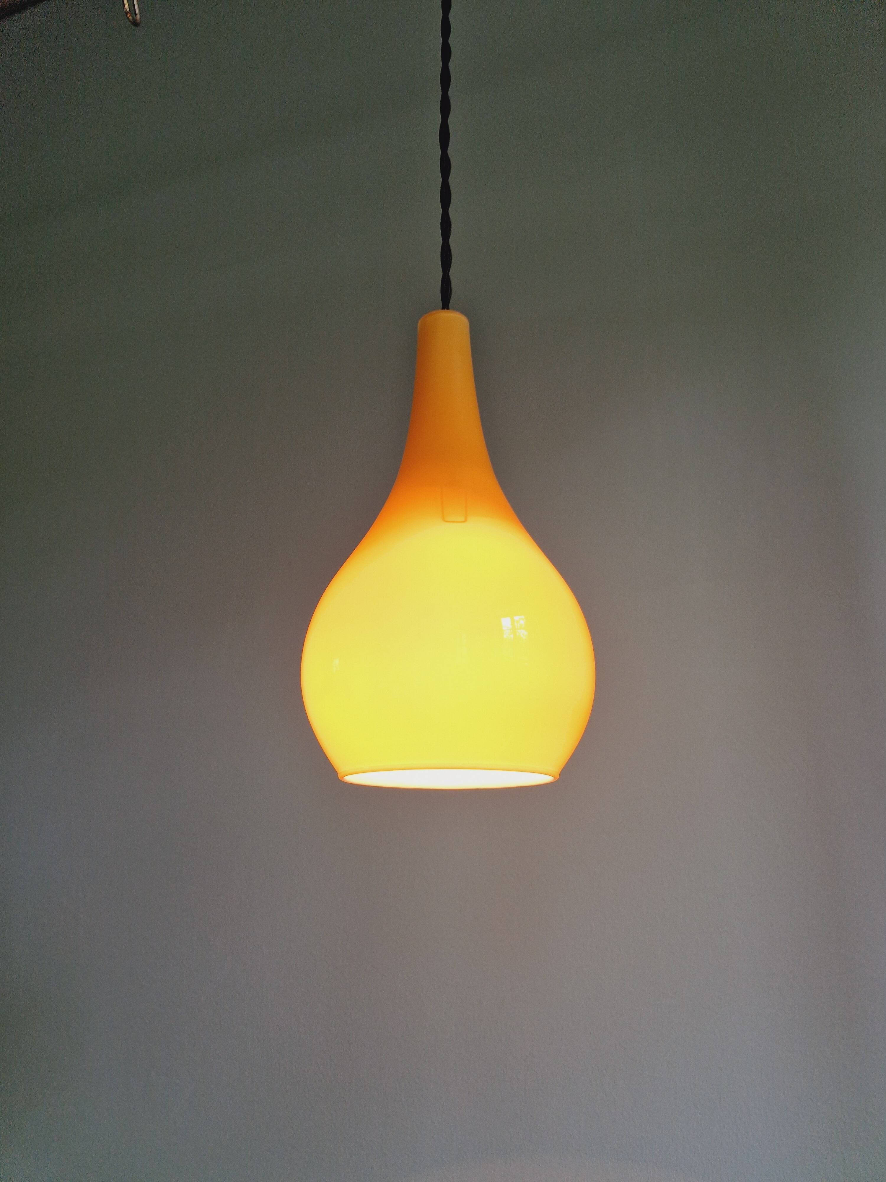 Scandinavian pendant light in honey-colored opaline glass, 1960s
