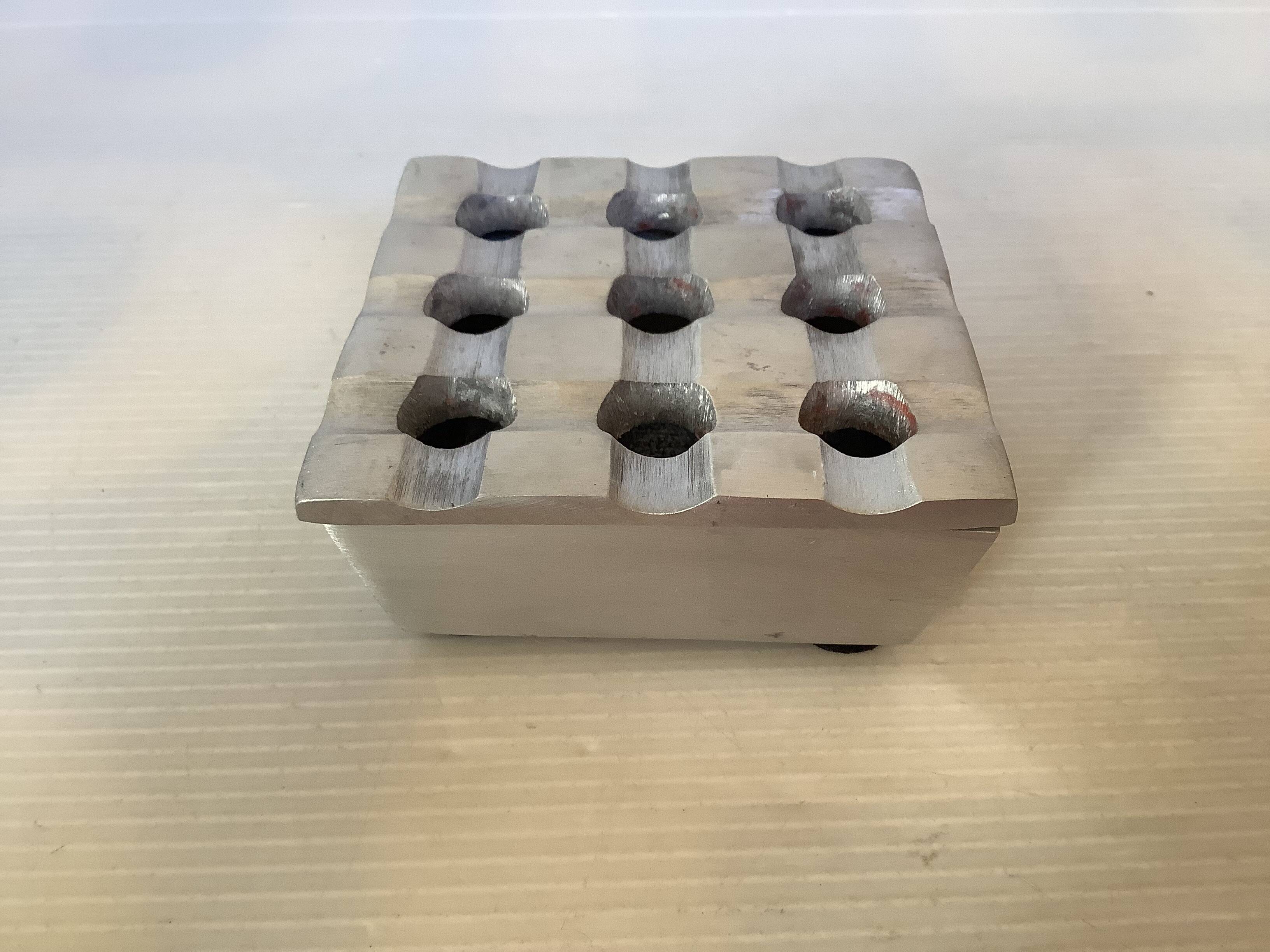 Ultima style ashtray