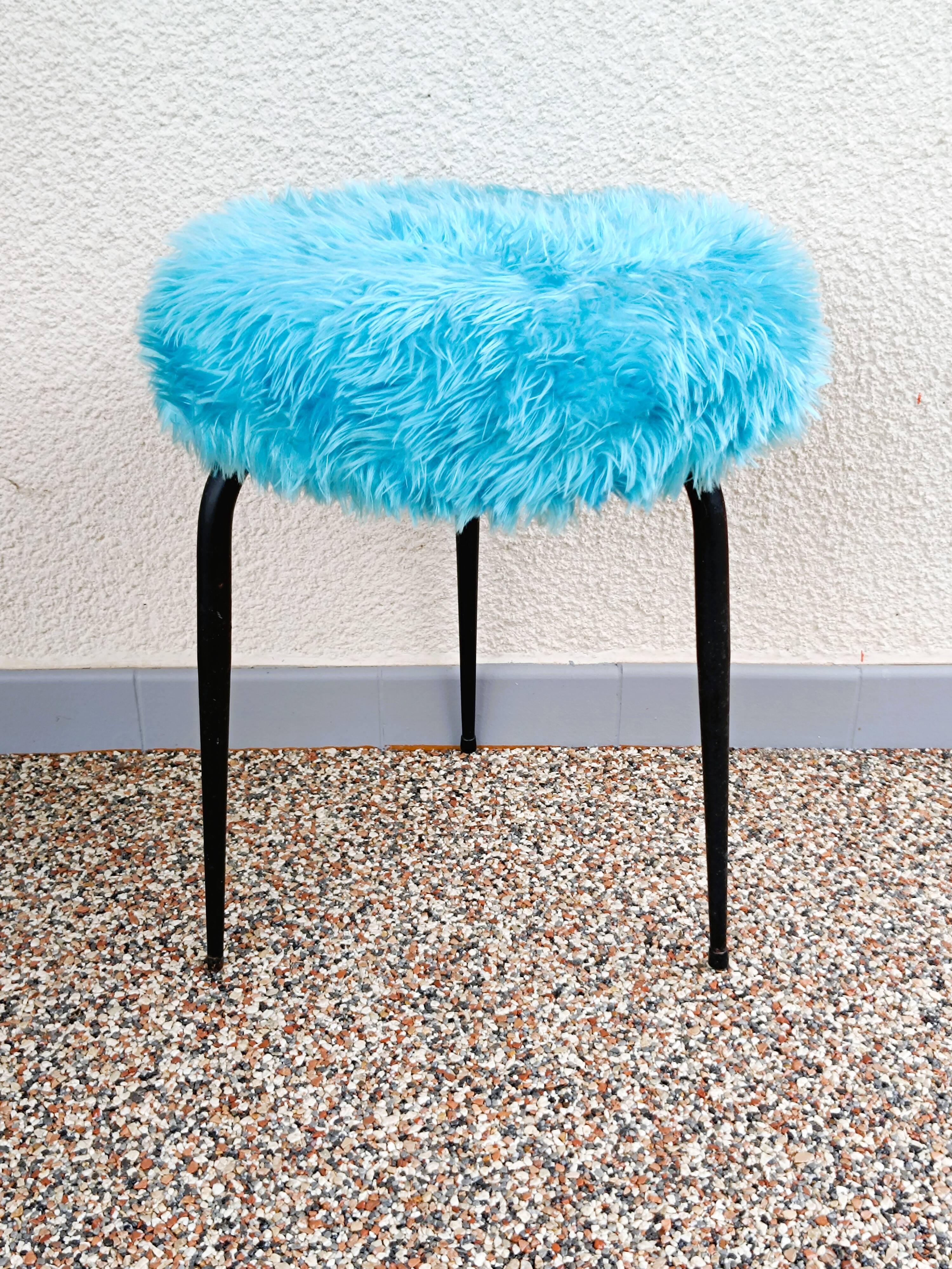 Tabouret moumoute bleue