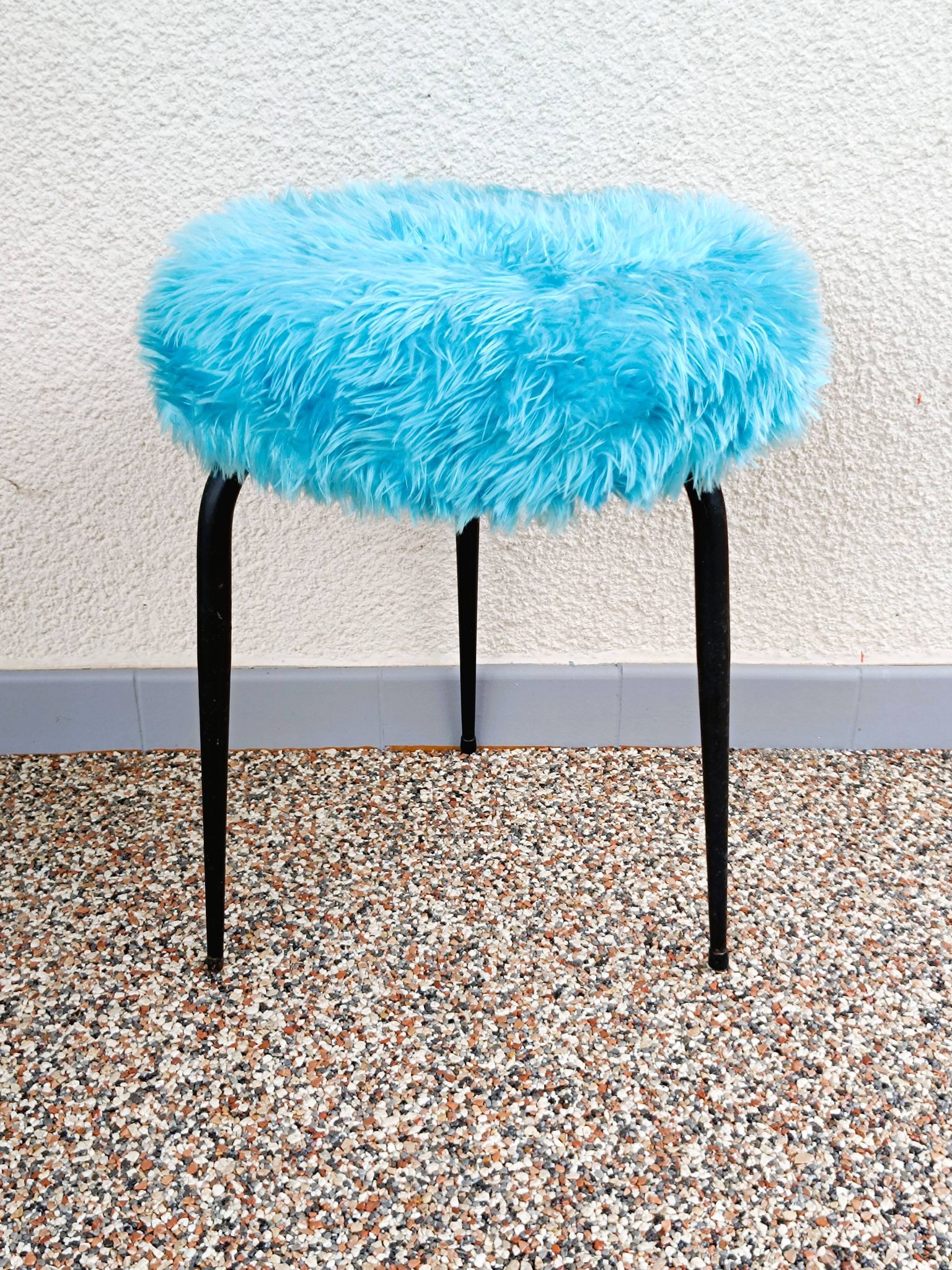 Tabouret moumoute bleue