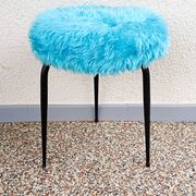Tabouret moumoute bleue