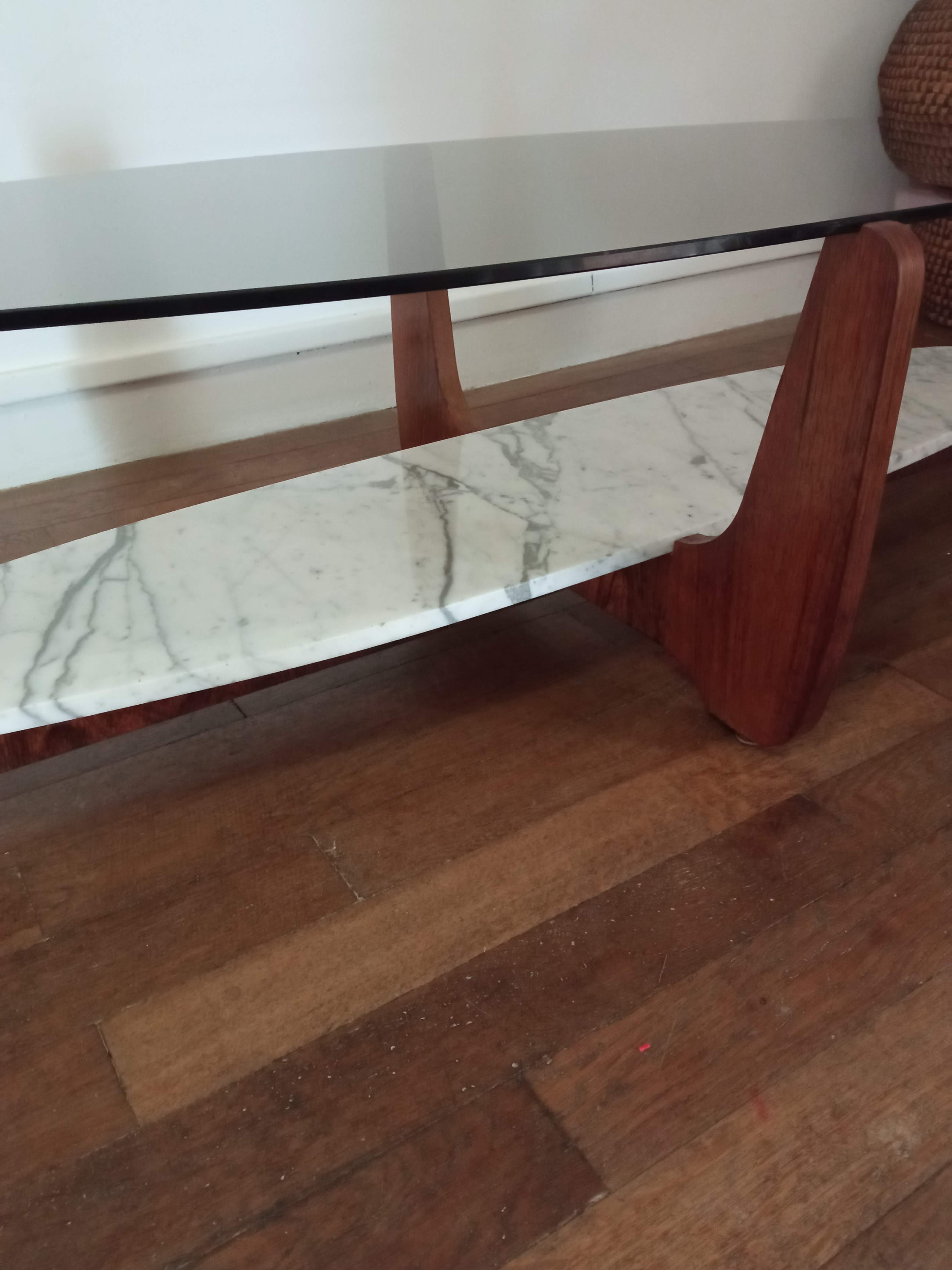 Hugues Poignant coffee table 60
