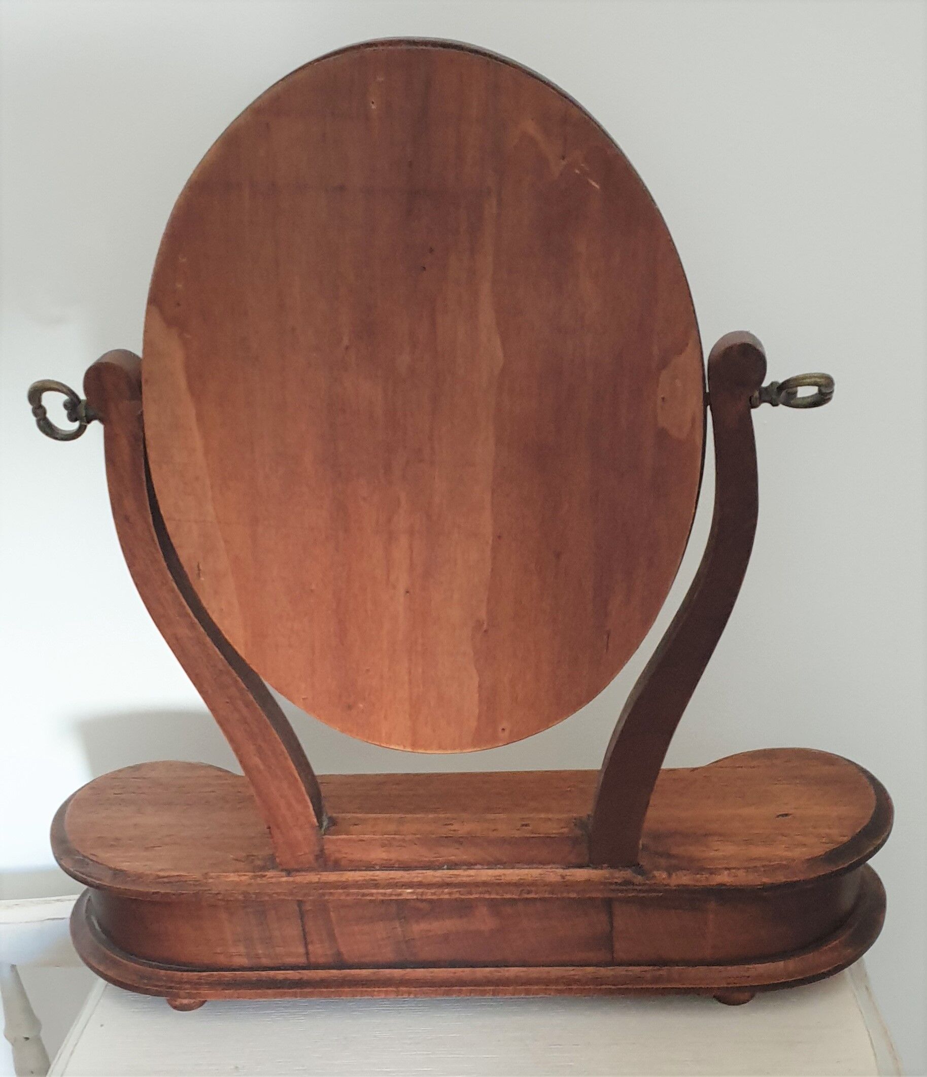 Wooden dressing table