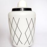 Black and white lantern suspension