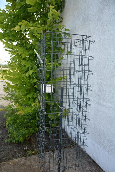 Postcard door, turnstile