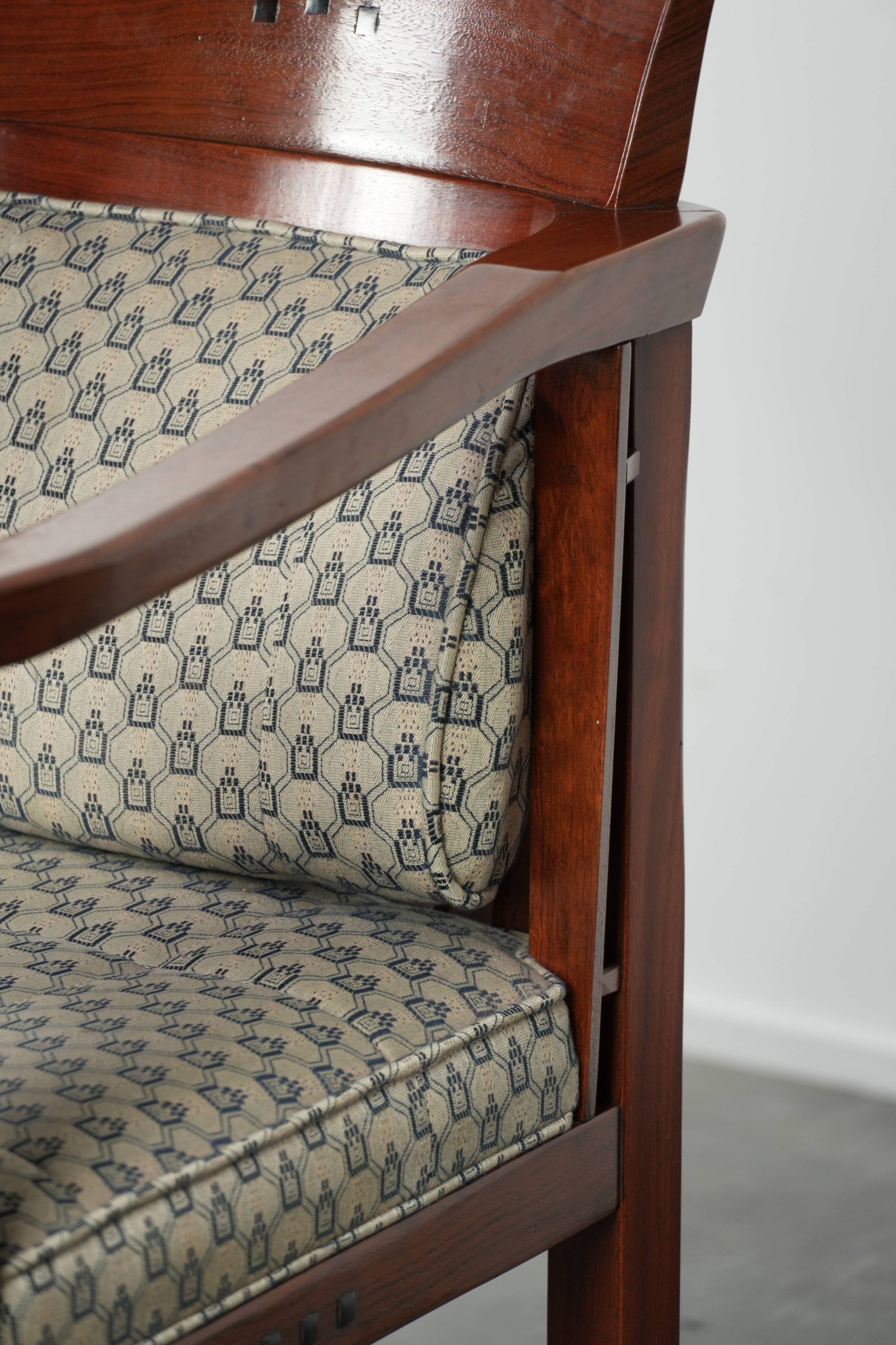 In very good condition Art Deco design dining chairs with fabric upholstery