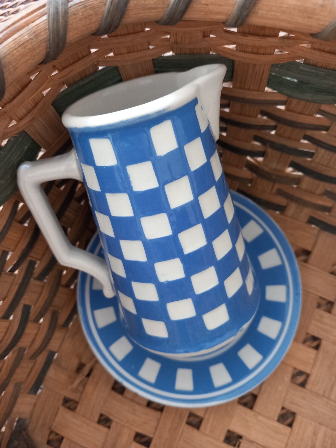 Digoin pitcher and plate