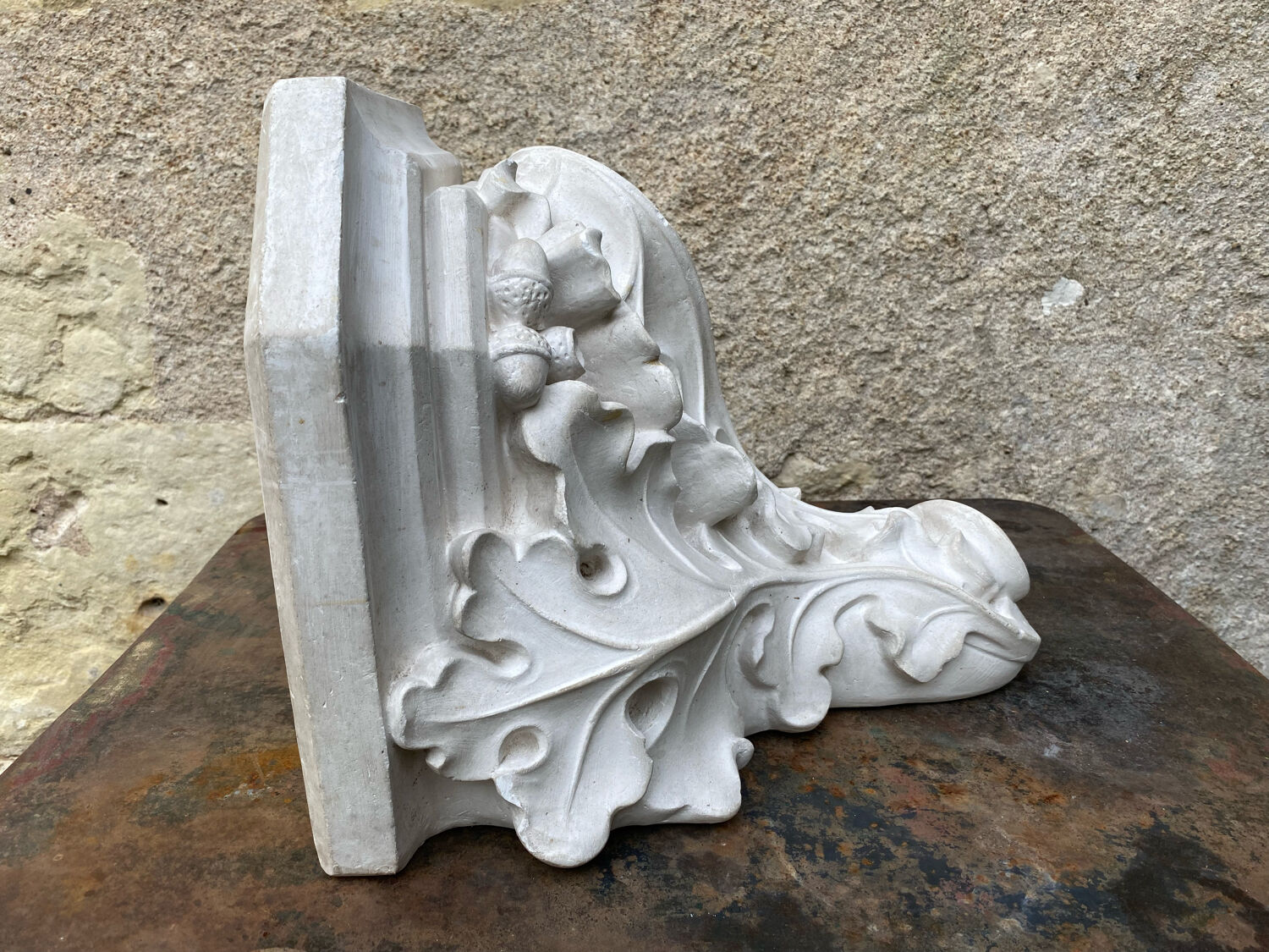 Wall lamp console