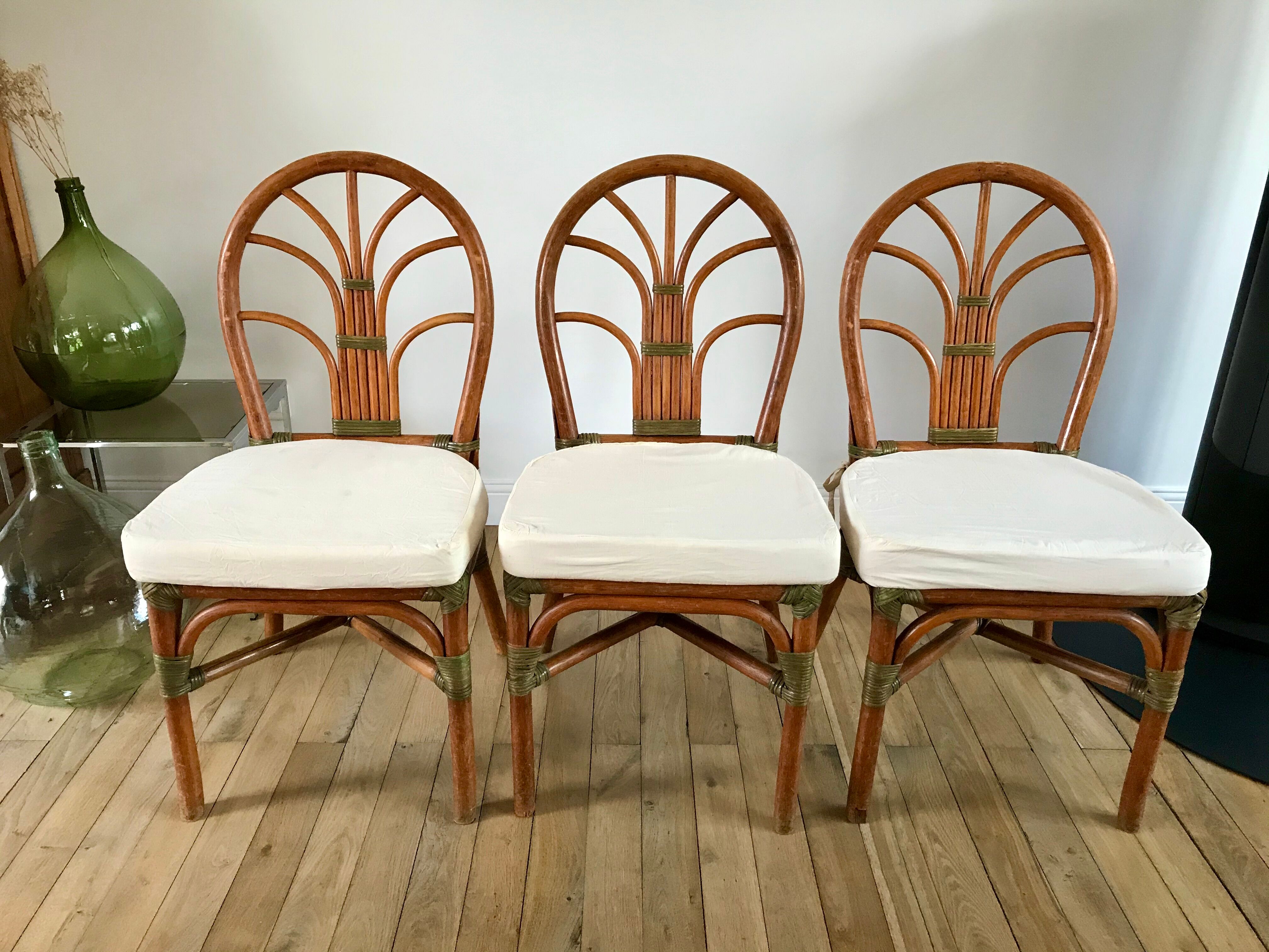 Set of 3 rattan / bamboo chairs with cushions years 1960-1970