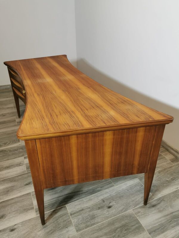 Bureau du milieu du siècle
