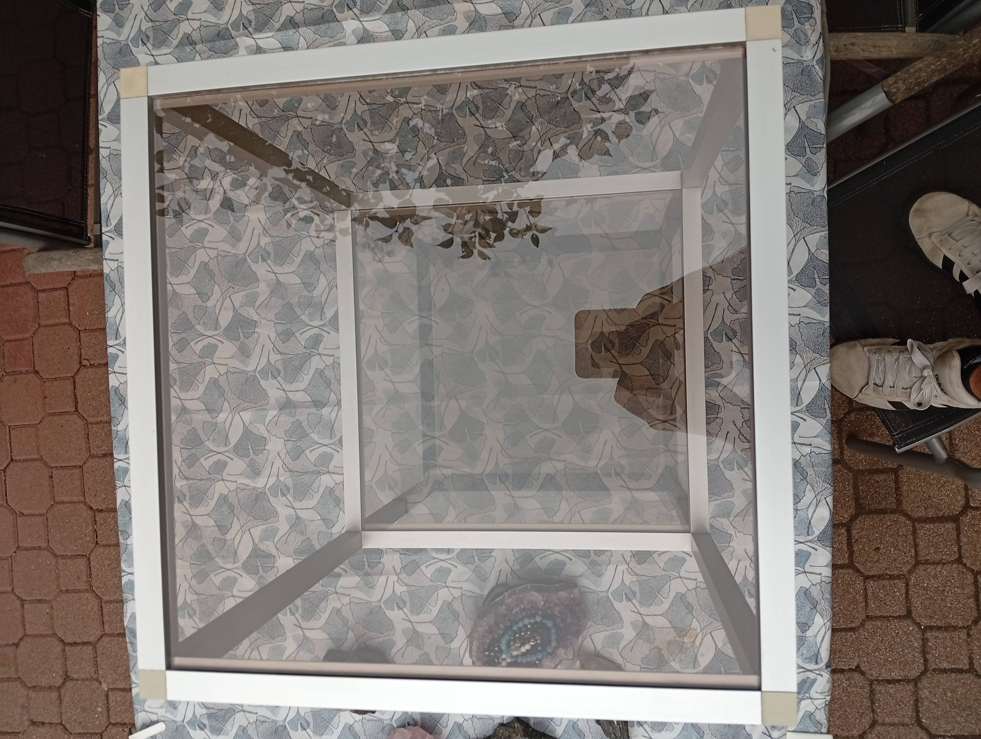 Table d'appoint en aluminium, vitres fumées