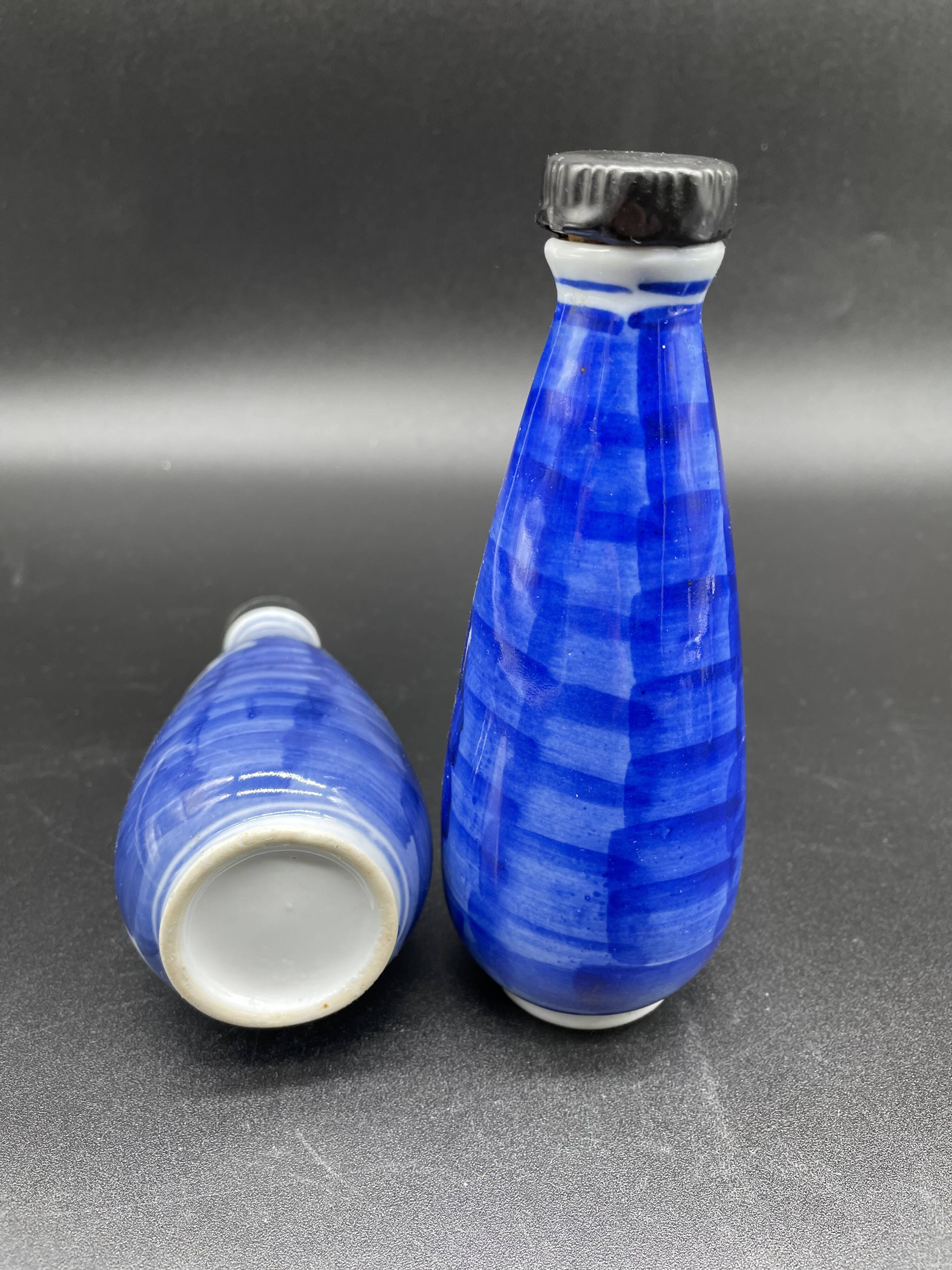 Elegant table set, Chinese porcelain, blue and white, condiments.