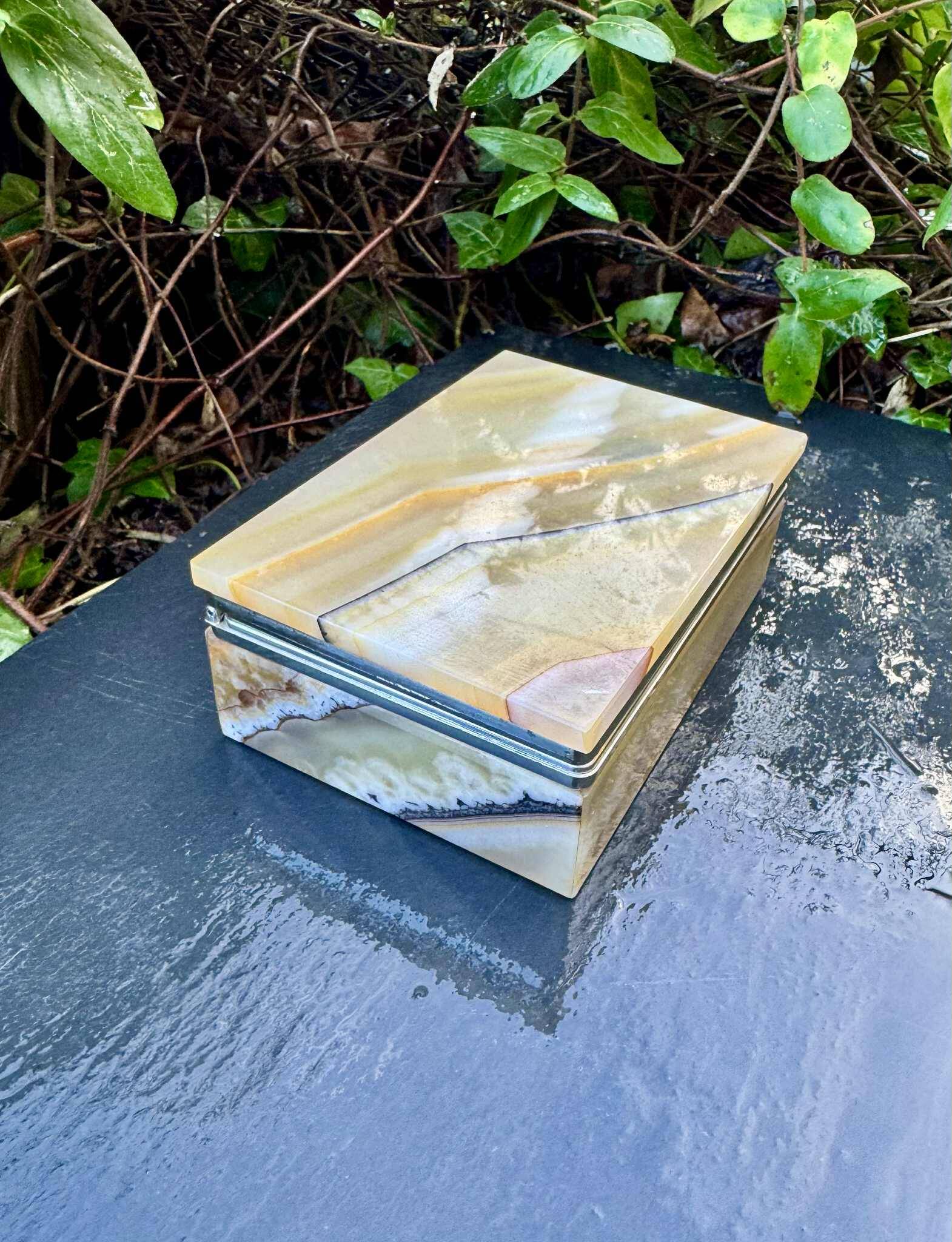 Onyx catchall box from the 1960s, vintage Italy.