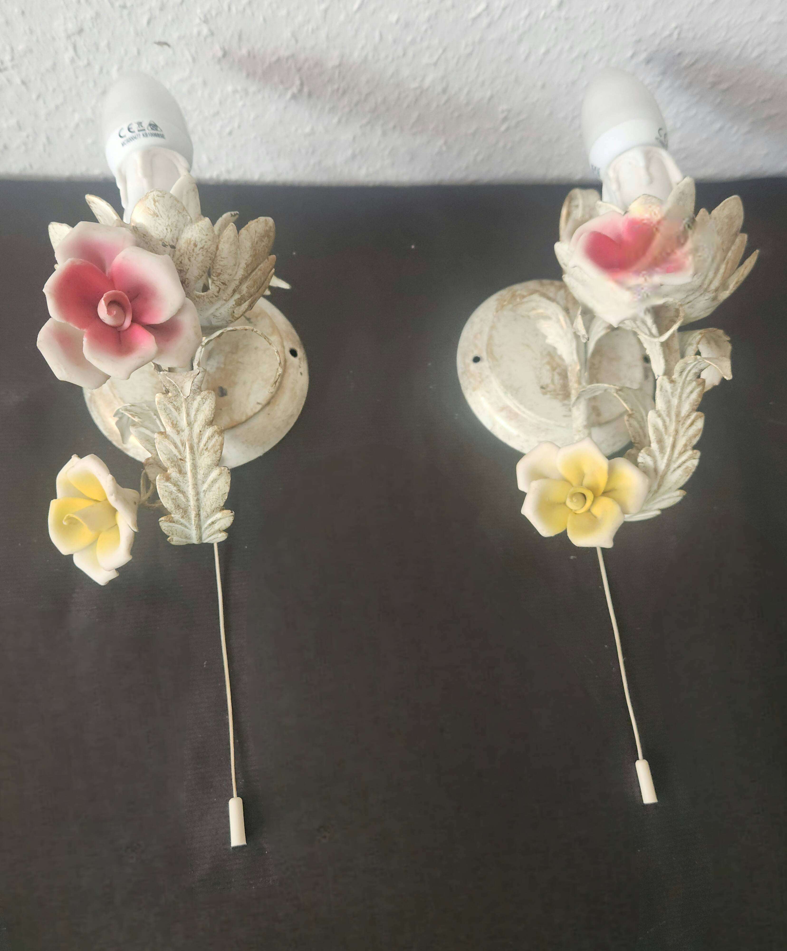 Set von 2 Shabby Chic Wandlampen Tole Schmiedeeisen Porzellan Rosen Blumen
