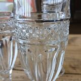 6 flûtes en verre épais ciselé