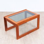 Table basse danoise en teck. Fabricant Komfort Danemark. Années 70