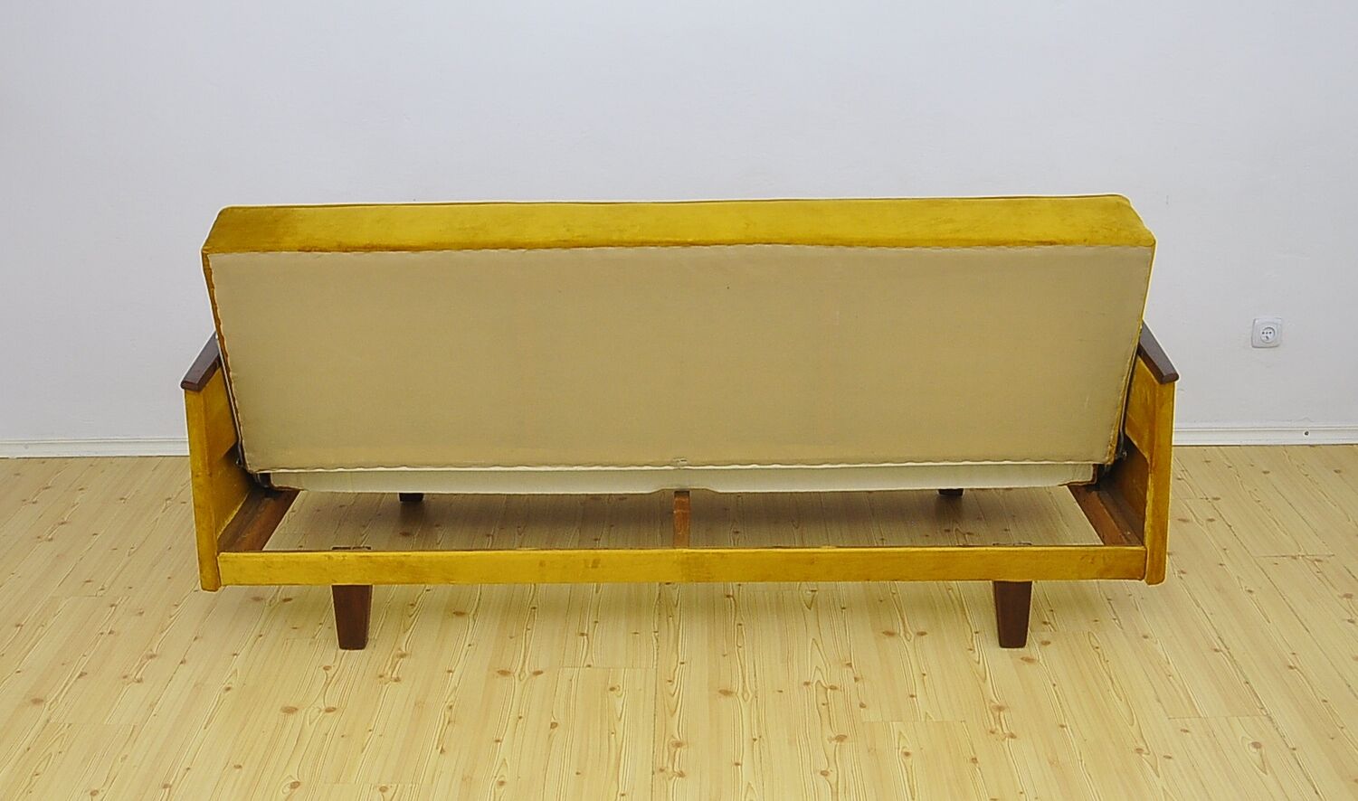 Mid-century yellow velvet sofa daybed, 1960s