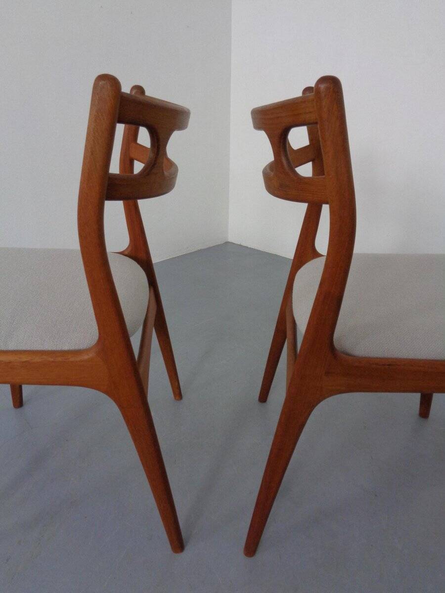 Model 138 Teak & Kvadrat Hallingdal Dining Chairs by Johannes Andersen for Uldum Møbelfabrik, Denmark, 1960s, Set of 2