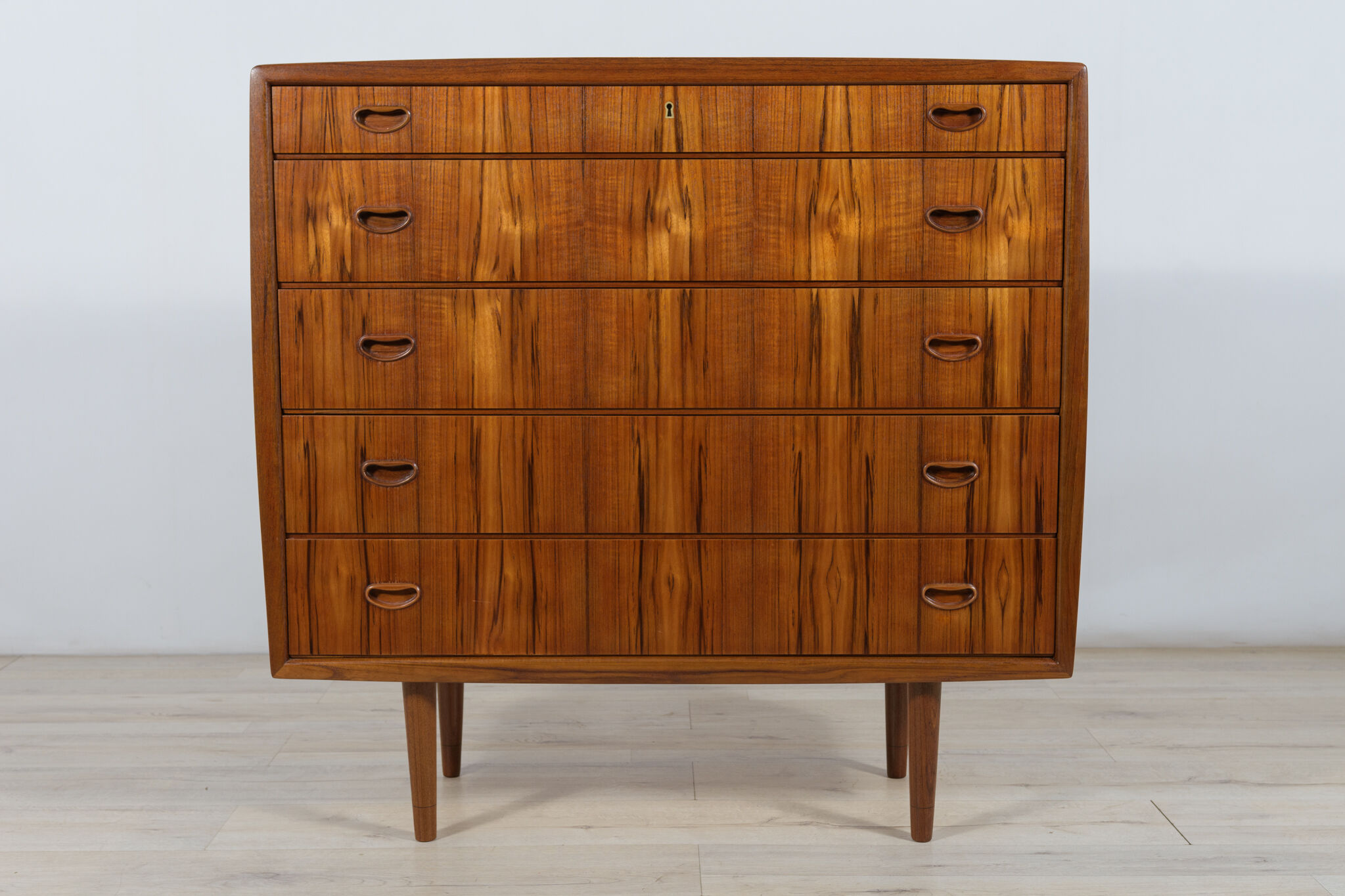 Mid-century dresser and dressing table