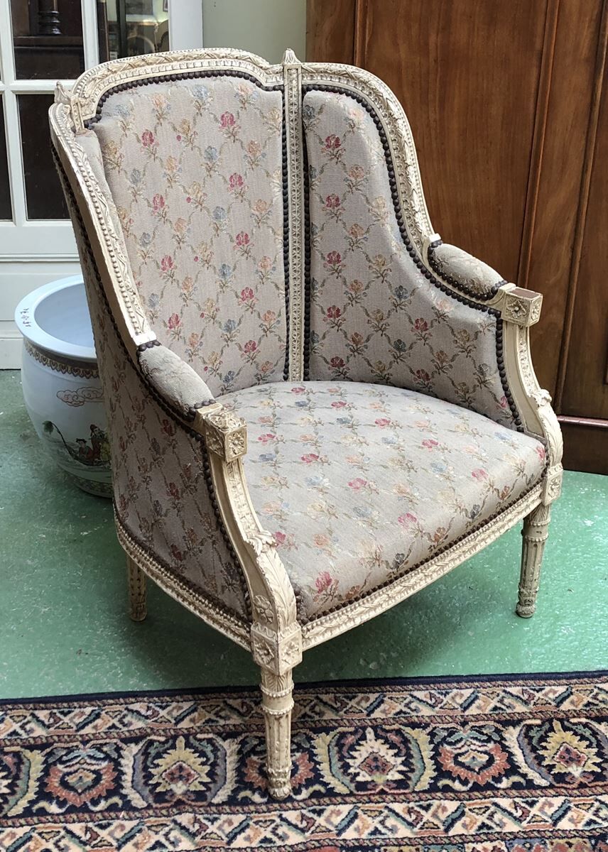 Salon Louis XVI style end XIX wooden painted