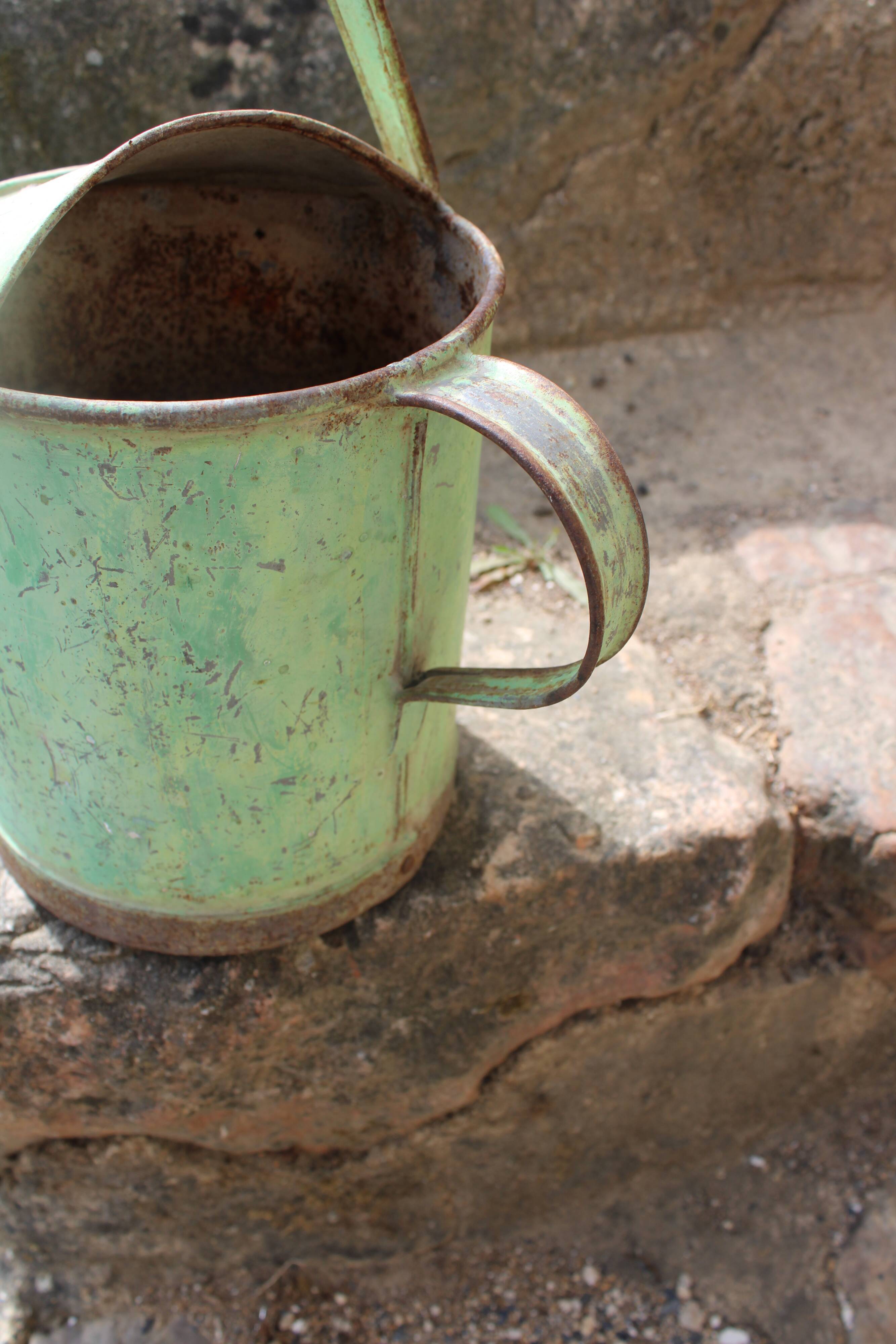 Zinc green watering can