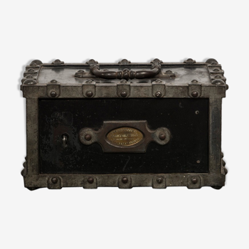 French iron safe