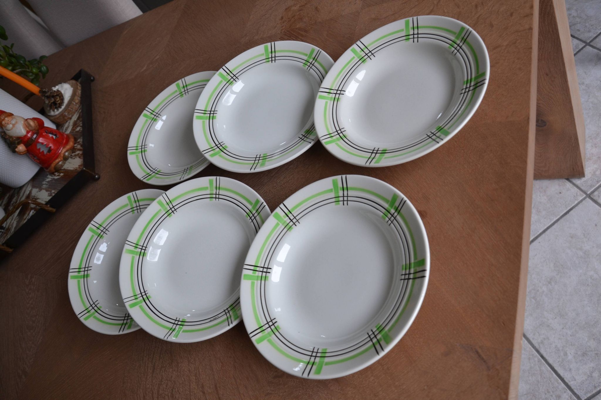 6 assiettes creuses Ceranord St Amand à carreaux